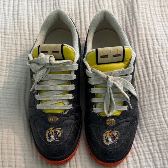Gucci Men's Black and Yellow Tiger Sneakers